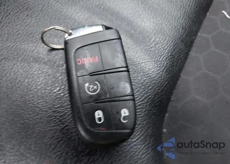 2018 Jeep Compass Altitude 4X4 from USA, damaged, VIN 3C4NJDBB8JT395493